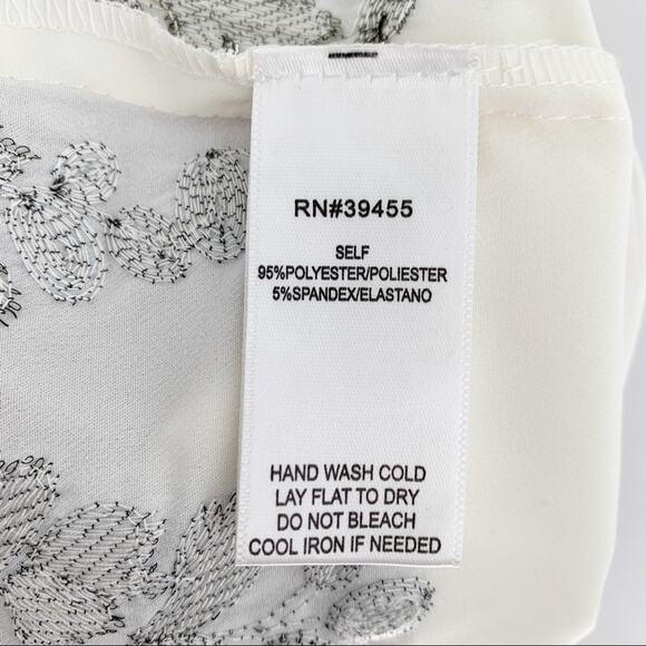 NWT Gold Label Wow Couture White Fringe Dress - Picture 6 of 12